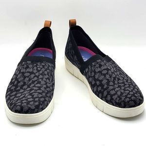 Women's Hera Slip-Ons by ryka. SIZE 12M. S950